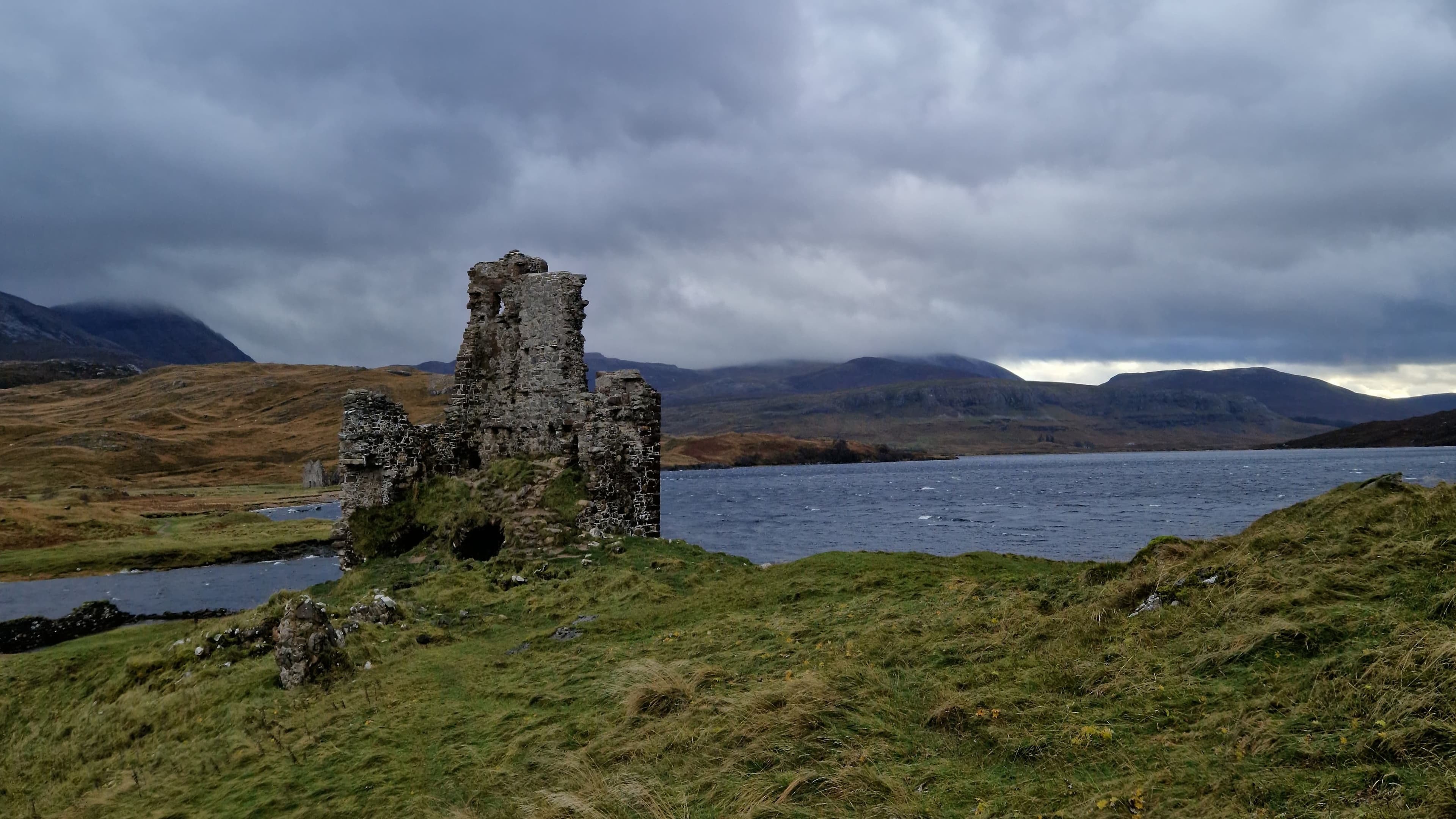 Ardvreck Castle in front of Loch Assynt